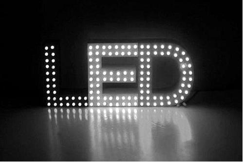 LED行業(yè)發(fā)展快速，2020年預(yù)計滲透率將達到70%??