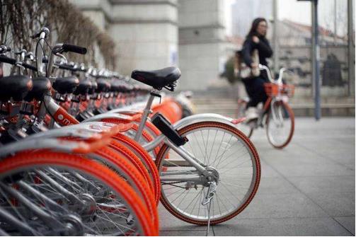 共享單車行業(yè)將進入成熟期，面臨一系列的困境和挑戰(zhàn)，需不斷發(fā)展完善發(fā)展