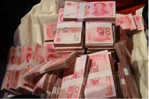 .重慶市人力社保局：全市最低工資標(biāo)準(zhǔn)進(jìn)行了調(diào)整，從2019年1月1日起執(zhí)行