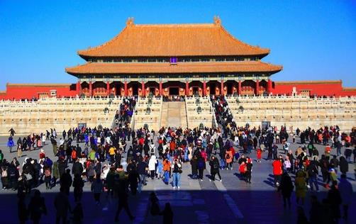 北京元旦假日旅游收入增長近3%，而游客接待人數(shù)下降6%，京郊旅游實(shí)現(xiàn)“雙增長”
