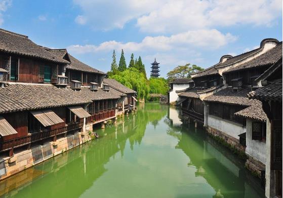 2019年旅游人數(shù)仍處增長態(tài)勢，將達(dá)60.6億人次，各地紛紛出臺新一輪文化旅游規(guī)劃??
