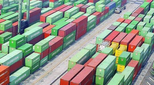 1-10月，物流業(yè)總收入8.4萬(wàn)億元，同比增長(zhǎng)0.9%